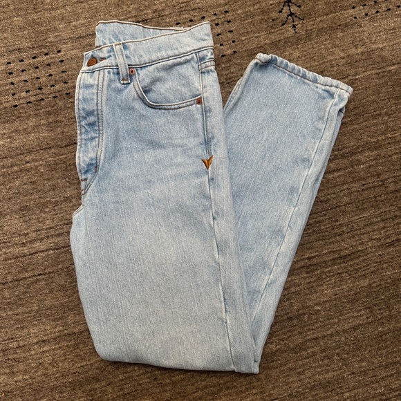 NWT Bliss and Mischief Collector Fit Denim in Light Wash - Picture 2 of 8